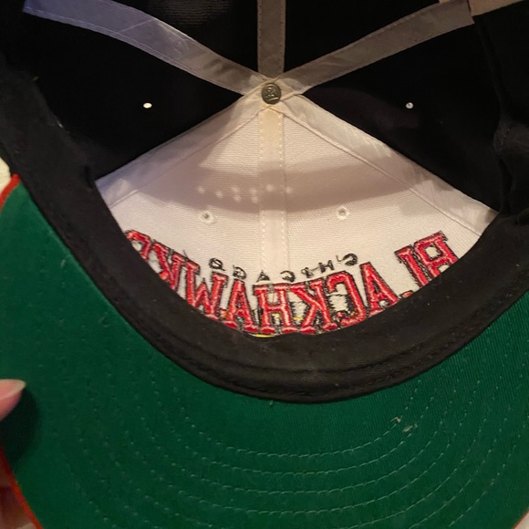 Blackhawks Hat - Picture 5 of 8